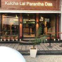 Kulcha Lal Parantha Das: Iconic Amritsari Chur Chur Naan Experience.